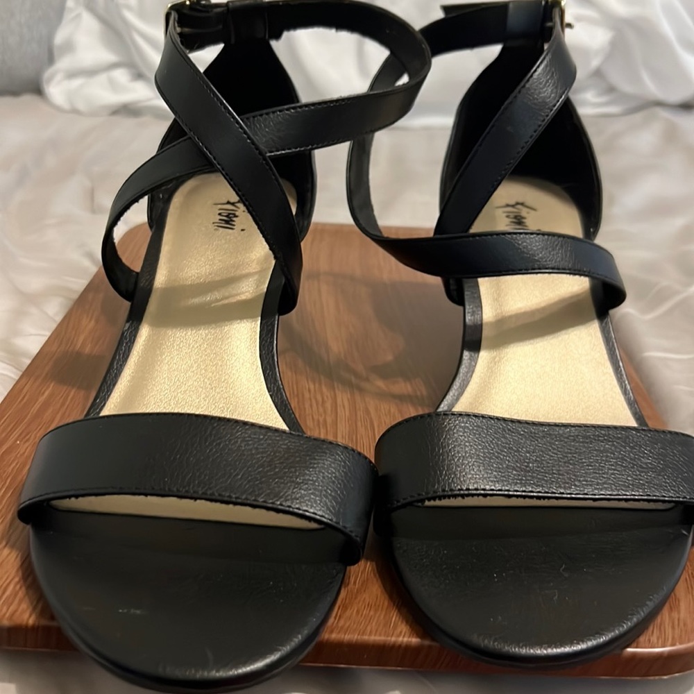 Fiona women’s wedge shoes SZ 11W